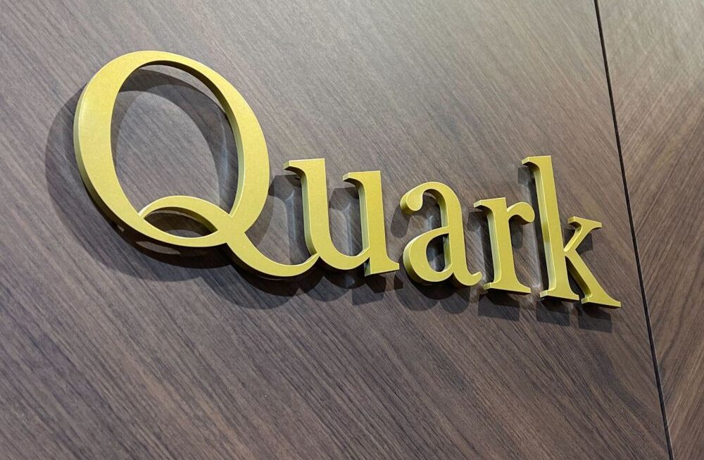 明日2月11日【水曜】は休まず営業しております